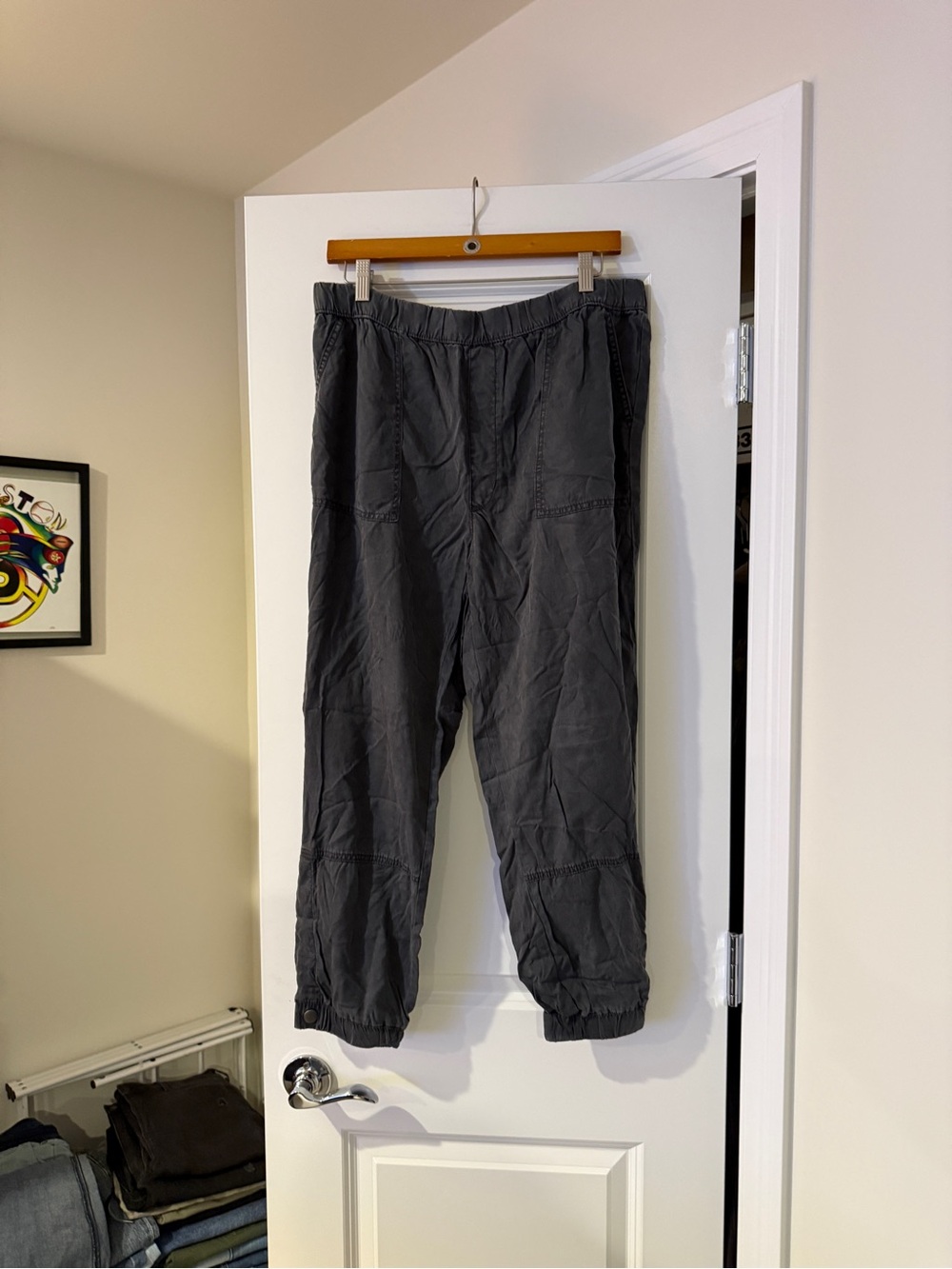 American Eagle Outfitters Charcoal Gray Elastic Waist Joggers